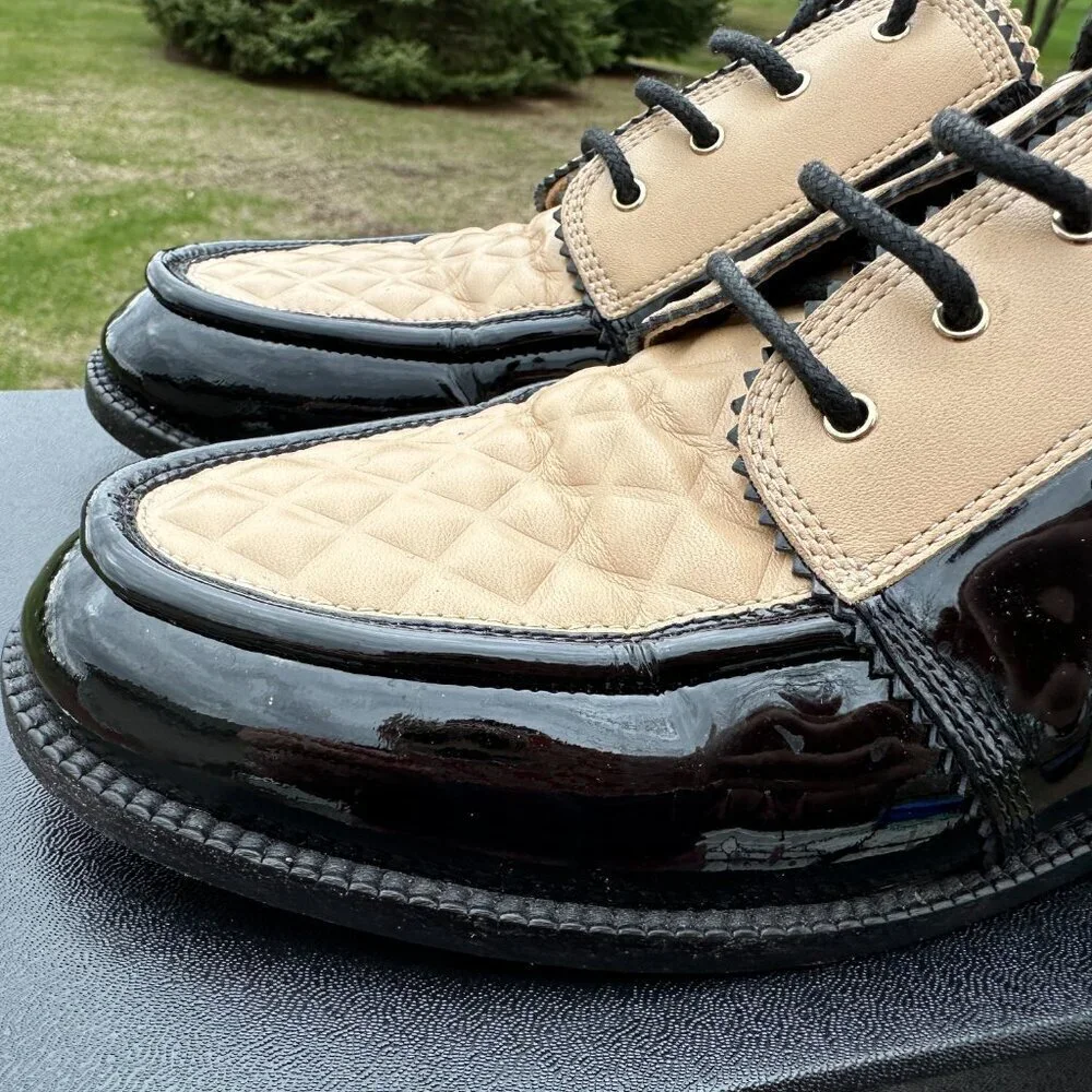 Chanel Size 39.5 18A Beige/Black Leather/Patent Leather Lace Up Oxford Shoes